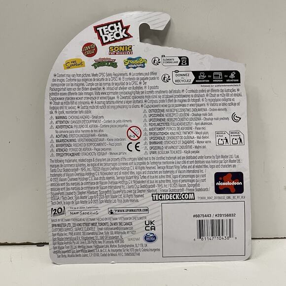 NEW 2025 TECH DECK Santa Cruz SpongeBob SquarePants Fingerboards Features 2/7 - Picture 3 of 3